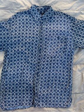 Men's Blue Geometric Short-Sleeve Button-Down Shirt